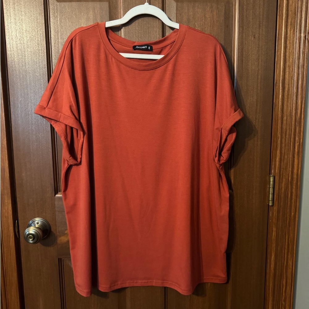 Casual Short Sleeve Top in Rich Rust